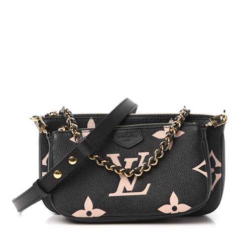 pochette accessories monogram.